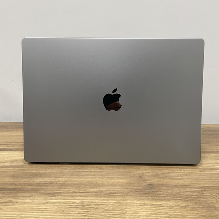 Laptop Poleasingowy Apple MacBook Pro 16 A2485 2021r M1 Pro/ 16GB RAM/ 512GB SSD/ Space Gray/ Bateria 100%/ Klasa A