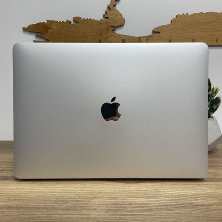 Apple MacBook Pro 13 A2251/ 2019/ i7-1068NG7/ 16GB RAM/ 512GB SSD/ Silver/ Klasa A-