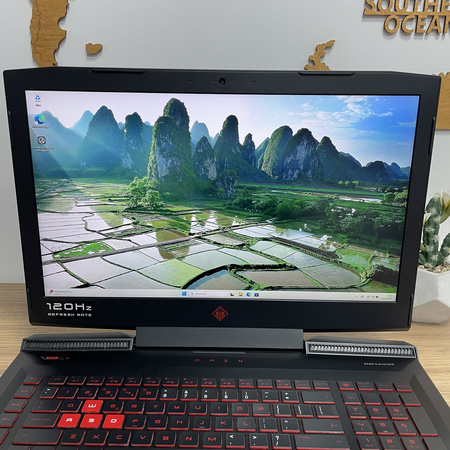 Gamingowy HP Omen 17/ i7-8750H/ NVIDIA GTX 1070 8GB/ 16GB RAM/ 512GB SSD + 1TB HDD/ FHD/ 120Hz/ Bateria 100%/ Klasa B