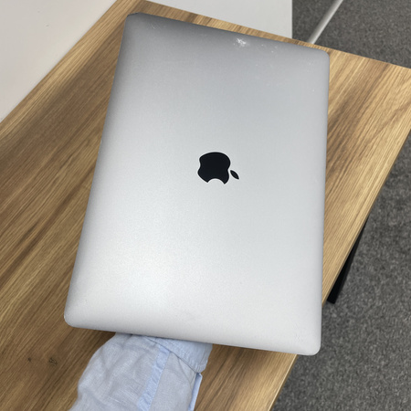 Apple MacBook Pro 13 A1708/ 2017/ i5-7360U/ 8GB RAM/ 256GB SSD/ Space Gray/ Klasa A-