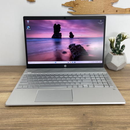 HP Pavilion 15-cw0xxx/ 15.6"/ AMD A9-9425/ 8GB RAM/ 256GB SSD/ FHD/ Bateria 100%/ Klasa A