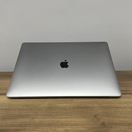 Laptop Poleasingowy Apple MacBook Pro 16 A2141/ 2019/ i7/ 16GB RAM/ 512GB SSD/ Space Gray/ Klasa A-