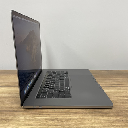 Apple MacBook Pro 16 A2141/ 2019/ i9-9980HK/ 32GB RAM/ 512GB SSD/ Radeon Pro 5300M 4GB/ 3072x1920/ Space Gray/ Klasa A-