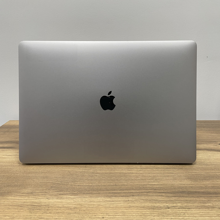 Apple MacBook Pro 15 A1990/ 2018/ i7-8850H/ 16GB RAM/ 512GB SSD/ Radeon Pro 560X 4GB/ Space Gray/ Klasa A-