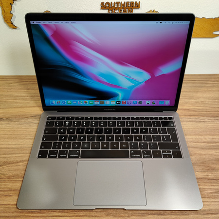 Apple MacBook Air 13 A1932/ 2018/ i5-8210Y/ 8GB RAM/ 128GB SSD/ Space Gray/ Klasa A-