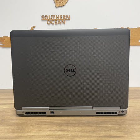 Dell Precision 7520/ 15.6/ i7-7820HQ/ 32GB RAM/ 512GB SSD/ NVidia Quadro M1200 4GB/ FHD/ LTE/ Bateria 100%/ Klasa A