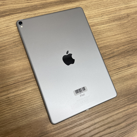 Tablet Apple iPad Pro 1/ 10.5"/ 64GB/ WiFi/ 2017/ Space Gray/ 2224x1668/ 120 Hz/ Klasa A-