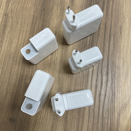 Używany Oryginalny APPLE Zasilacz 87W USB-C/ TYPE-C/ do MacBook Pro/Air 13/14/15