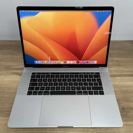 Laptop Poleasingowy Apple MacBook Pro 15 A1707/ 2017/ i7/ 16GB RAM/ 512GB SSD/ Silver/ Radeon Pro 560 4GB/ Klasa A-