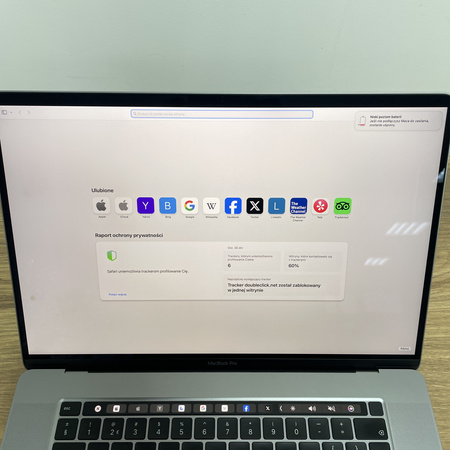 Apple MacBook Pro 16 A2141/ 2019/ i7-9750H/ 16GB RAM/ 512GB SSD/ Radeon Pro 5300M 4GB/ 3072x1920/ Space Gray/ Klasa B/ wada matrycy