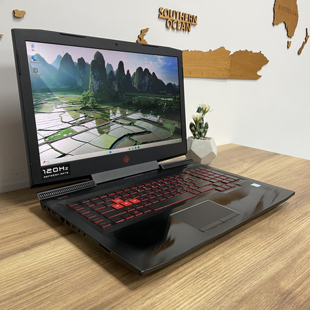 Gamingowy HP Omen 17/ i7-8750H/ NVIDIA GTX 1070 8GB/ 16GB RAM/ 512GB SSD + 1TB HDD/ FHD/ 120Hz/ Bateria 100%/ Klasa B