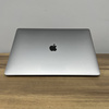 Apple MacBook Pro 15 A1990/ 2018/ i7-8850H/ 16GB RAM/ 512GB SSD/ Radeon Pro 560X 4GB/ Space Gray/ Klasa A-