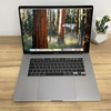 Apple MacBook Pro 16 A2141/ 2019/ i7-9750H/ 16GB RAM/ 512GB SSD/ Radeon Pro 5300M 4GB/ 3072x1920/ Space Gray/ Klasa A-