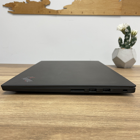 Lenovo ThinkPad X1 Extreme G3/ 15,6"/ i7-10850H/ GeForce GTX 1650 Ti 4GB/ 32GB RAM/ 512GB SSD/ OLED/ 4K 500 nitów/ Dotykowy/ Wypalone pixele/ Klasa A-