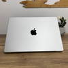 Apple MacBook Pro 14/ A2442/ 2021/ M1 Pro (10CPU/16GPU)/ 16GB RAM/ 512GB SSD/ Silver/ Bateria 99%/ Klasa A-