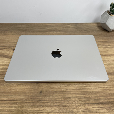Apple MacBook Pro 14/ A2442/ 2021/ M1 Pro (10CPU/16GPU)/ 16GB RAM/ 512GB SSD/ Silver/ Bateria 99%/ Klasa A-