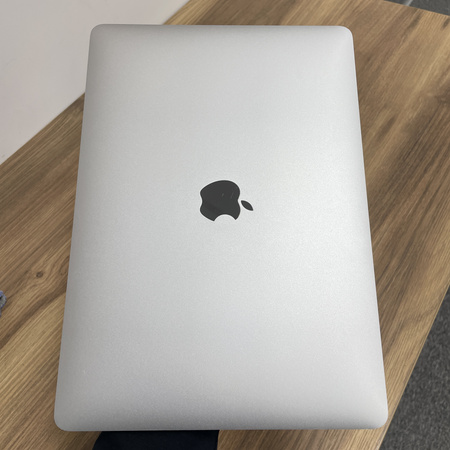 Apple MacBook Pro 13 A2338/ 2020/ M1/ 16GB RAM/ 512GB SSD/ Silver/ Klasa A