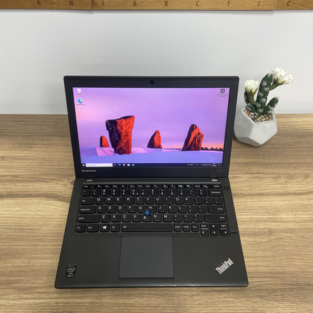 Lenovo ThinkPad X240/ 12.5"/ i7-4600U/ 4GB RAM/ 256GB SSD/ FHD/ Klasa A-