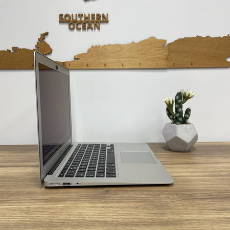 Apple MacBook Air 13 A1466/ 2017/ i5-5350U/ 8GB RAM/ 128GB SSD/ Silver/ Klasa A