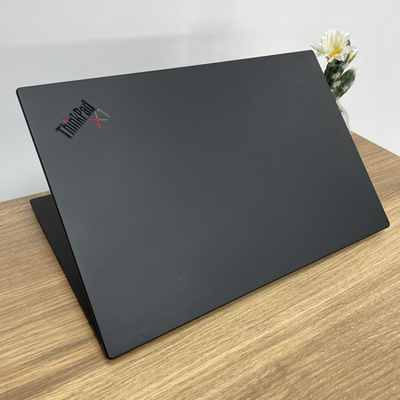 Lenovo ThinkPad X1 Carbon GEN 8/ 14"/ i5-10210U/ 16GB RAM/ 256GB SSD/ FHD/ Nierównomierne podświetlenie klaw./ Klasa A-