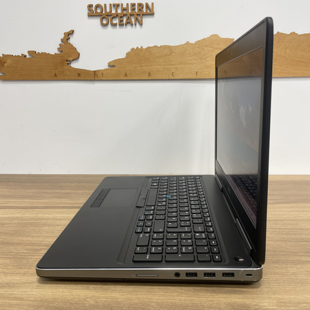 Dell Precision 7520/ 15.6/ i7-7820HQ/ 32GB RAM/ 512GB SSD/ NVidia Quadro M1200 4GB/ FHD/ LTE/ Bateria 100%/ Klasa A