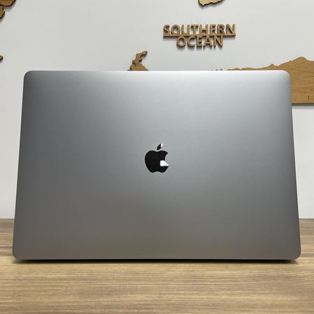 Apple MacBook Pro 16 A2141/ 2019/ i9-9980HK/ 32GB RAM/ 512GB SSD/ Radeon Pro 5300M 4GB/ 3072x1920/ Space Gray/ Klasa A