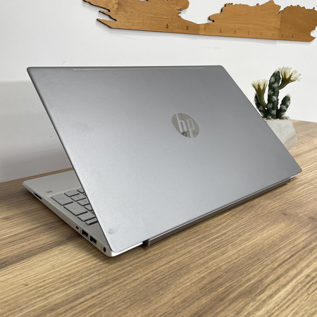 HP Pavilion 15/ 15.6"/ AMD Ryzen 5 3500U/ 8GB RAM/ 256GB SSD/ FHD/ Bateria 100%/ Klasa A