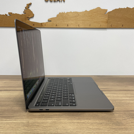 Apple MacBook Pro 13 A2338/ 2022/ M2/ 8GB RAM/ 512GB SSD/ Space Gray/ Klasa A