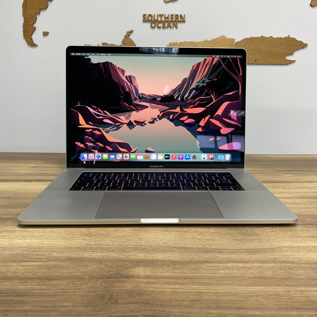 Laptop Poleasingowy Apple MacBook Pro 15 A1707/ 2017/ i7/ 16GB RAM/ 512GB SSD/ Silver/ Klasa A