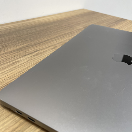 Apple MacBook Pro 13 A2338/ 2022/ M2/ 16GB RAM/ 512GB SSD/ Space Gray/ Klasa B