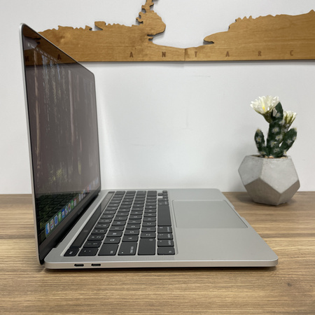 Apple MacBook Pro 13 A2251/ 2019/ i7-1068NG7/ 16GB RAM/ 512GB SSD/ Silver/ Klasa A-