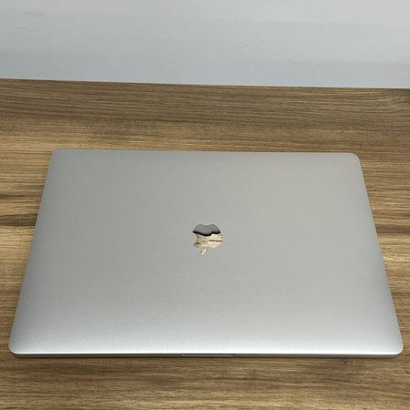 Laptop Poleasingowy Apple MacBook Pro 16  A2141 2019r  i9/ 64GB RAM/ 1TB SSD/