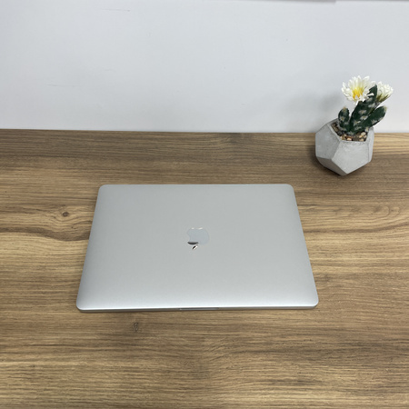 Apple MacBook Pro 13 A1706/ 2017/ i7-7567U/ 16GB RAM/ 256GB SSD/ Silver/ QWERTY PL/ Klasa A-