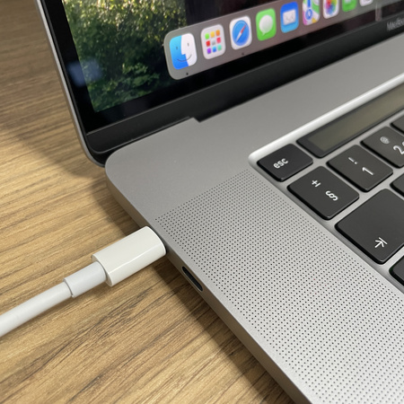 UŻYWANY Kabel USB-C - USB-C/ TYPE-C/ do MacBooka