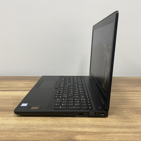 Dell Latitude 5580/ 15.6"/ i5-7440HQ/ 16GB/ 512GB SSD/ HD/ Klasa A-