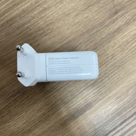 Używany Oryginalny APPLE Zasilacz 87W USB-C/ TYPE-C/ do MacBook Pro/Air 13/14/15