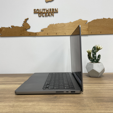 Apple MacBook Pro 14/ A2442/ 2021/ M1 Pro (8CPU / 14GPU)/ 16GB RAM/ 512GB SSD/ Silver/ Klasa A-